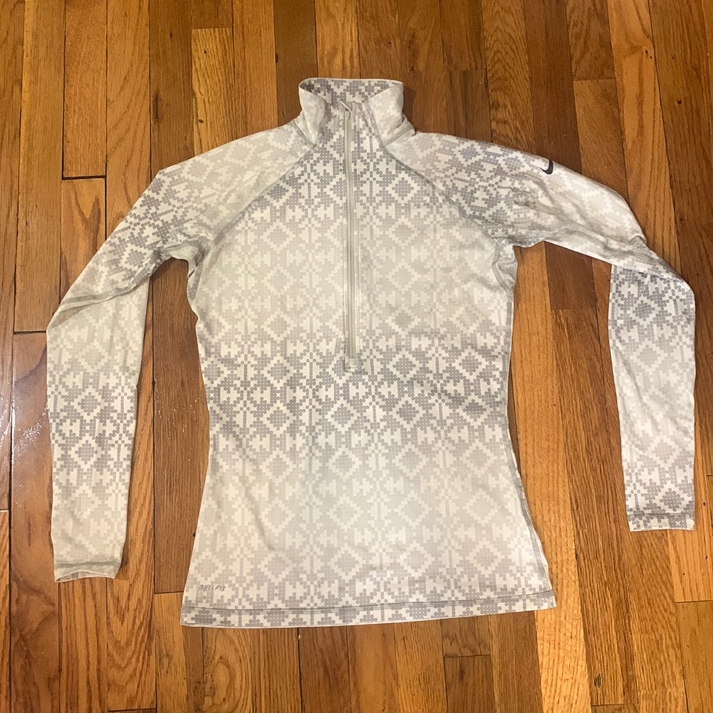Nike Pro fleece lined half zip size M EUC